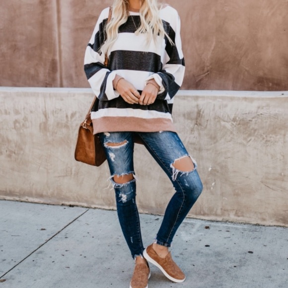 NWT Colorblock Striped Pullover Sweatshirt Sweater - Picture 3 of 8